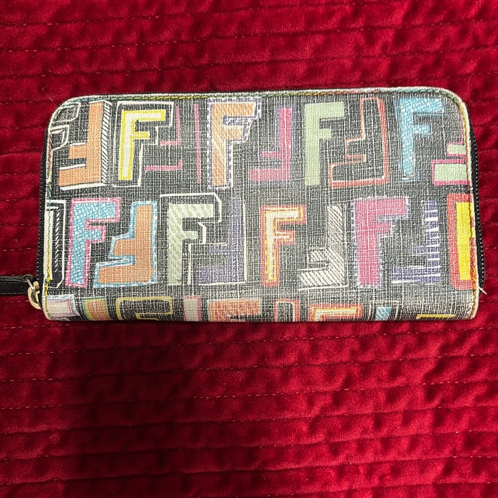 FENDI ZUCCA MULTICOLOR COATED CANVAS ZIP AROUND WALLET HOLOGRAM CODE #A240402